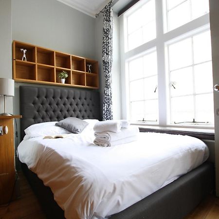 Historic Two Bed Apartment In Heart Of The City Бристол Екстериор снимка